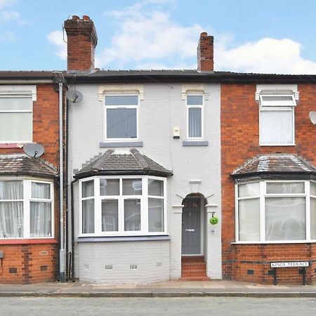 King'S Retreat By Yourstays - 4 Bedroom House In Stoke-On-Trent Exterior photo